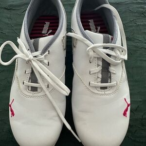 Brand New Puma Women Golf Shoe.